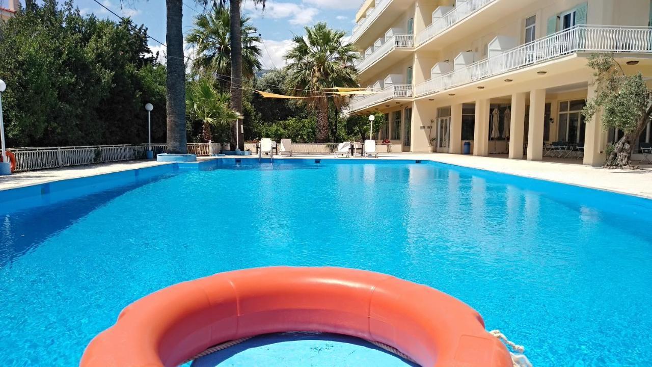 Nireus Hotel Néa Mákri Exterior foto
