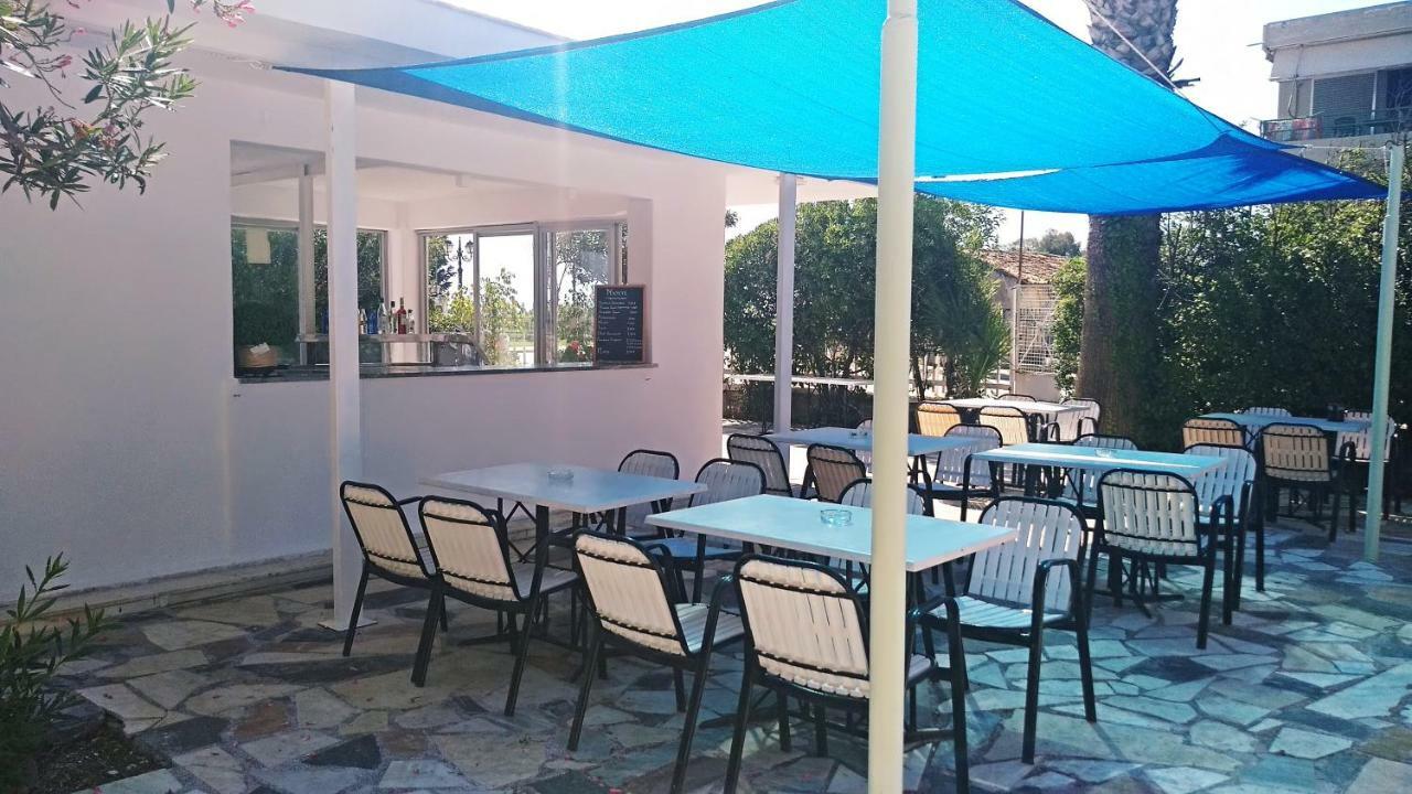 Nireus Hotel Néa Mákri Exterior foto